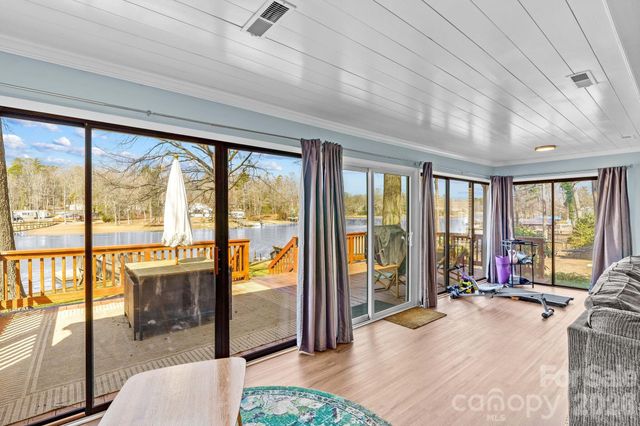 1331 Hickory Point Drive, Lexington, NC 27292