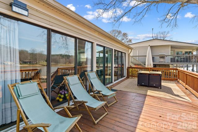 1331 Hickory Point Drive, Lexington, NC 27292