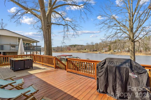 1331 Hickory Point Drive, Lexington, NC 27292