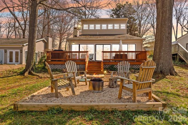 1331 Hickory Point Drive, Lexington, NC 27292