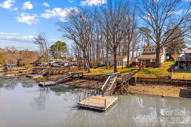 1331 Hickory Point Drive, Lexington, NC 27292