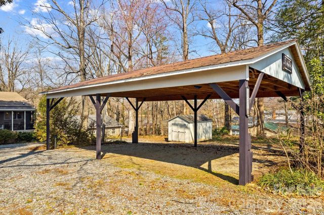 1331 Hickory Point Drive, Lexington, NC 27292