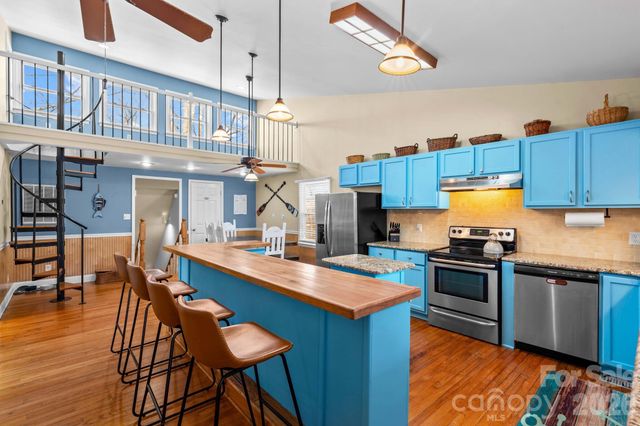 1331 Hickory Point Drive, Lexington, NC 27292