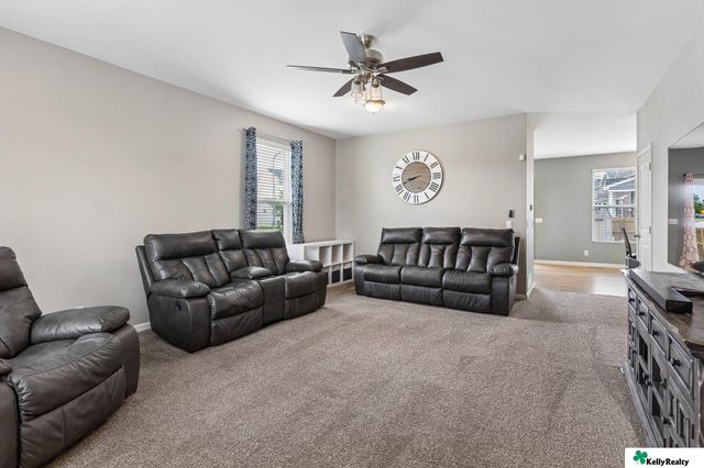 15079 Mormon Circle, Bennington, NE 68007