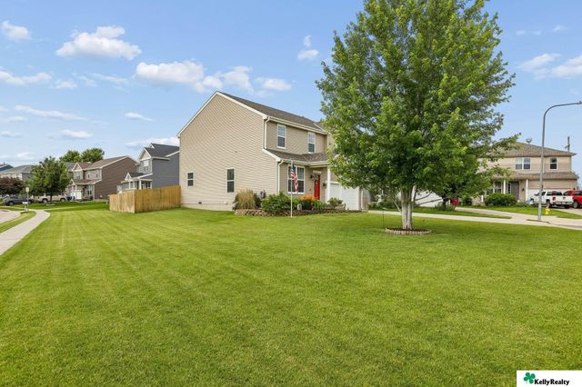 15079 Mormon Circle, Bennington, NE 68007