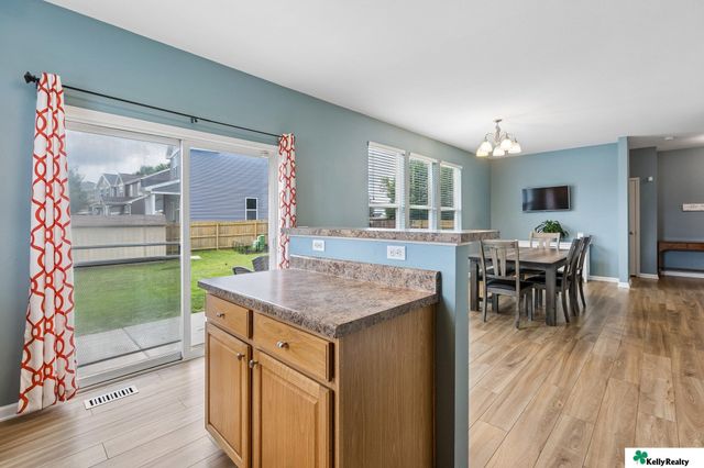 15079 Mormon Circle, Bennington, NE 68007
