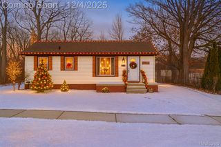 22635 California Street, St. Clair Shores, MI 48080
