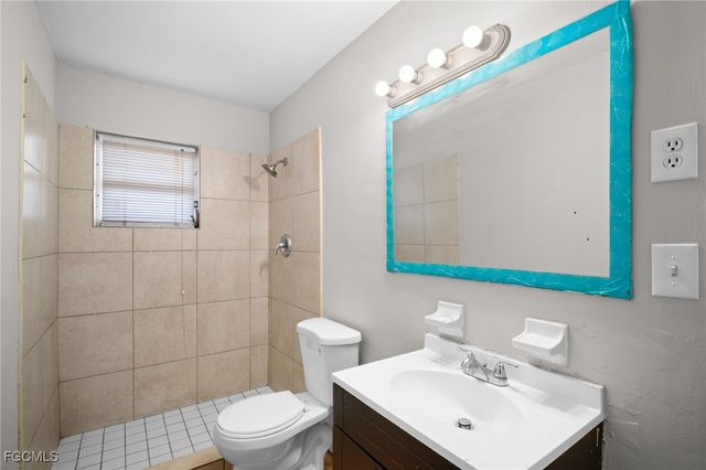 1604 oak DR, Fort Myers, FL 33907