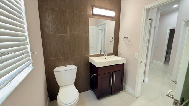 1792 Aspen Ln 1792, Weston, FL 33327