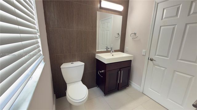 1792 Aspen Ln 1792, Weston, FL 33327