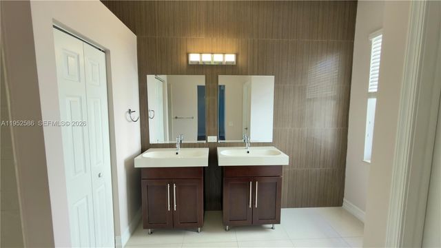 1792 Aspen Ln 1792, Weston, FL 33327