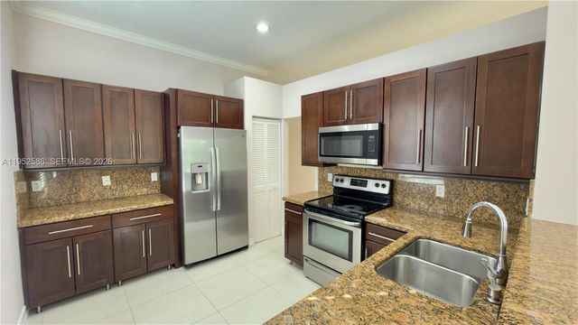 1792 Aspen Ln 1792, Weston, FL 33327