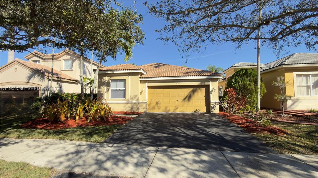 1792 Aspen Ln 1792, Weston, FL 33327