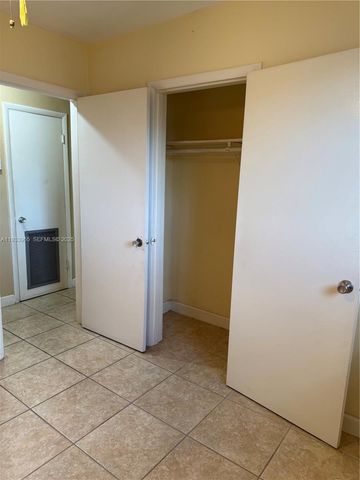 2801 SW 92nd Ct, Miami, FL 33165