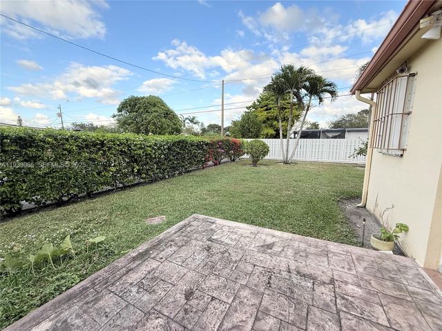 2801 SW 92nd Ct, Miami, FL 33165