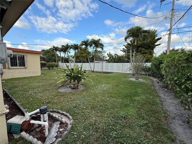 2801 SW 92nd Ct, Miami, FL 33165