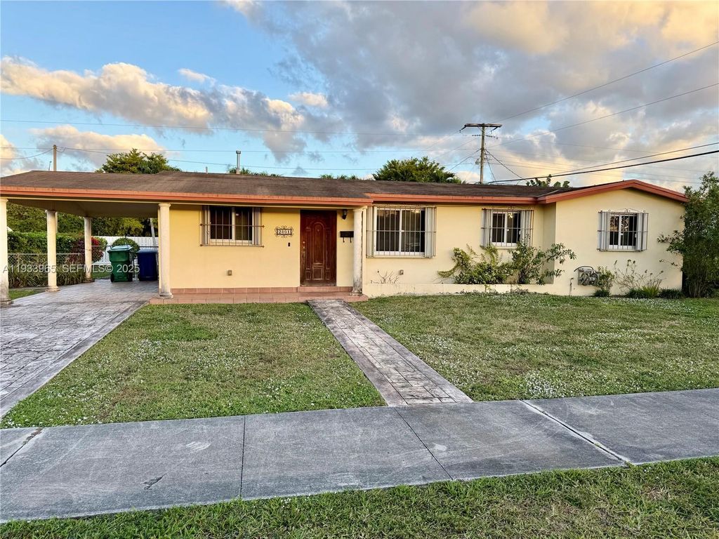 2801 SW 92nd Ct, Miami, FL 33165