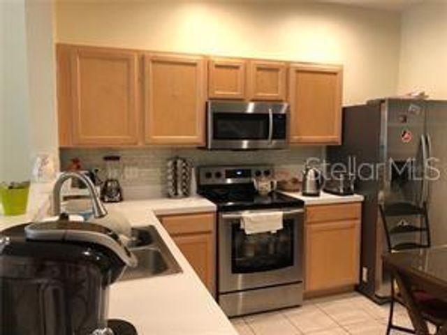 948 VISTA CAY COURT, Brandon, FL 33511