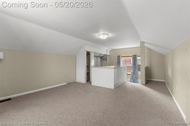 15587 Russell Avenue, Allen Park, MI 48101