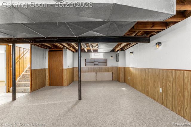 15587 Russell Avenue, Allen Park, MI 48101