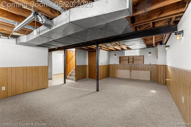 15587 Russell Avenue, Allen Park, MI 48101