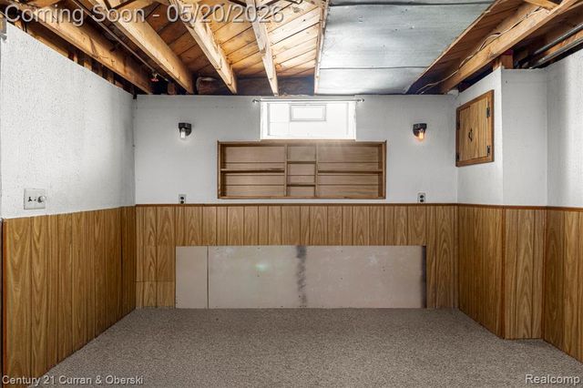 15587 Russell Avenue, Allen Park, MI 48101