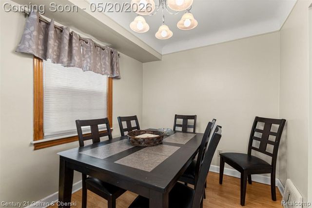 15587 Russell Avenue, Allen Park, MI 48101