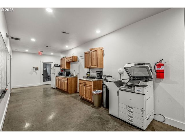 3829 PLEASANT HILL Rd, Kelso, WA 98626