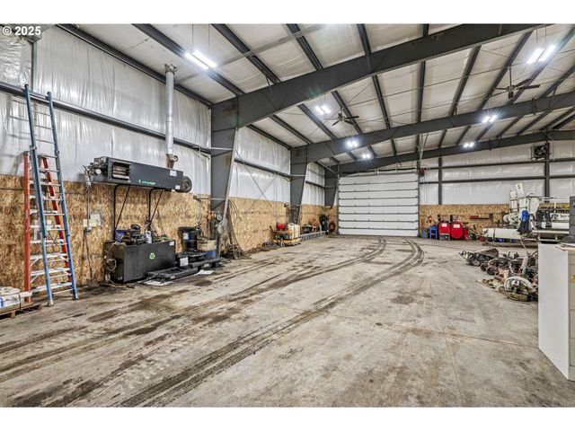 3829 PLEASANT HILL Rd, Kelso, WA 98626