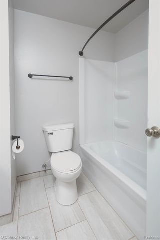 10496 Yale Road, Greenwood Township, MI 48006