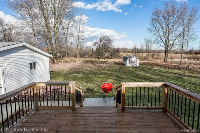 10496 Yale Road, Greenwood Township, MI 48006