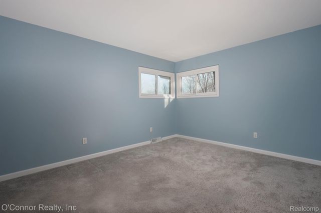 10496 Yale Road, Greenwood Township, MI 48006