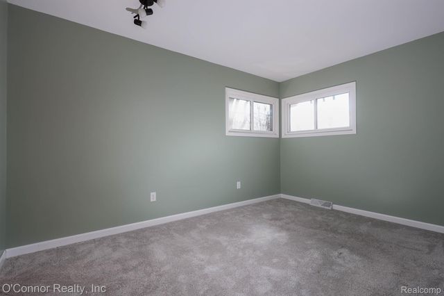 10496 Yale Road, Greenwood Township, MI 48006