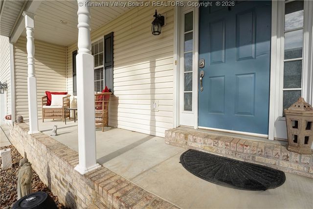 10 Hayes Lane, Hurricane, WV 25526