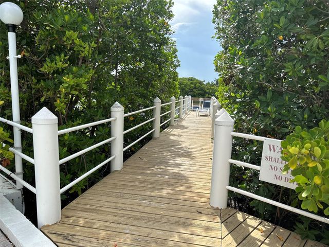 3601 S Ocean Boulevard 503, South Palm Beach, FL 33480