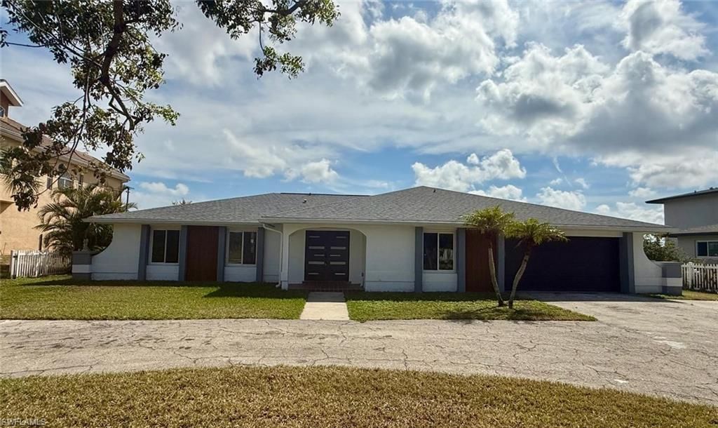 111 North Shore AVE, NORTH FORT MYERS, FL 33917 — photo 3