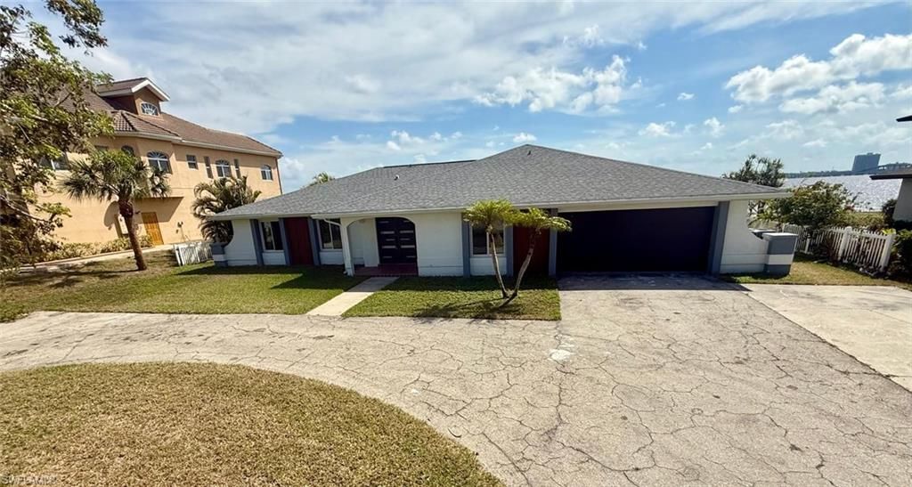 111 North Shore AVE, NORTH FORT MYERS, FL 33917 — photo 5