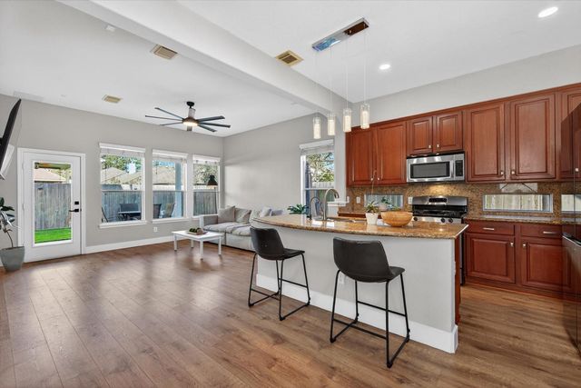 31 Jadewing Court, The Woodlands, TX 77381