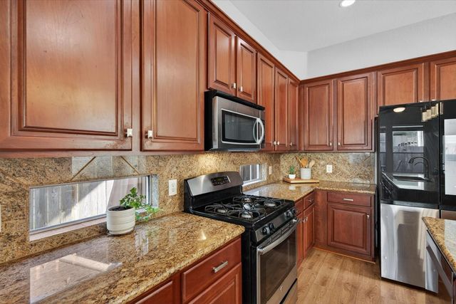 31 Jadewing Court, The Woodlands, TX 77381