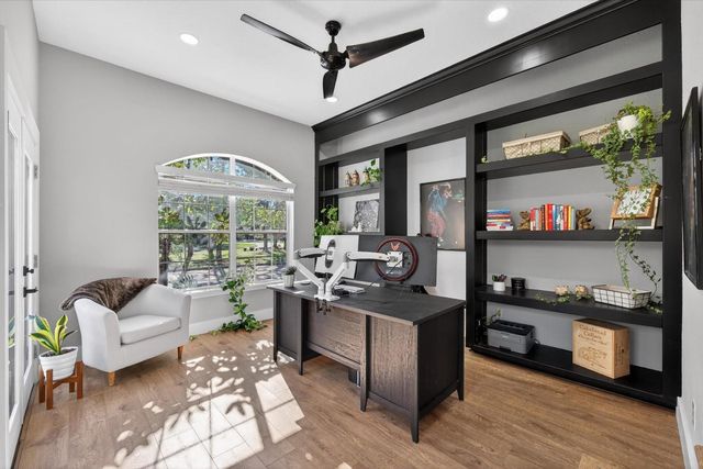 31 Jadewing Court, The Woodlands, TX 77381