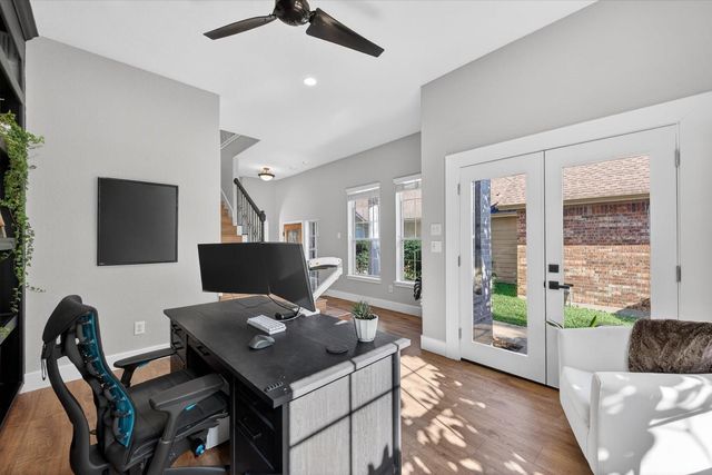 31 Jadewing Court, The Woodlands, TX 77381