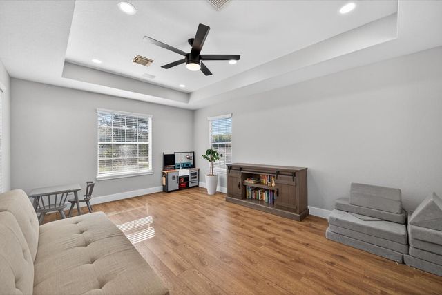 31 Jadewing Court, The Woodlands, TX 77381