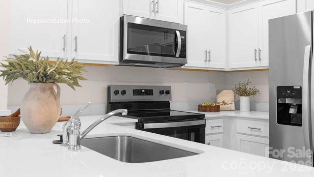 107 Parmiter Way E, Troutman, NC 28166