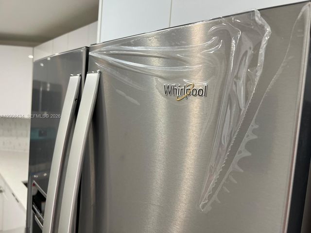 500 Bayview Dr 1120, Sunny Isles Beach, FL 33160