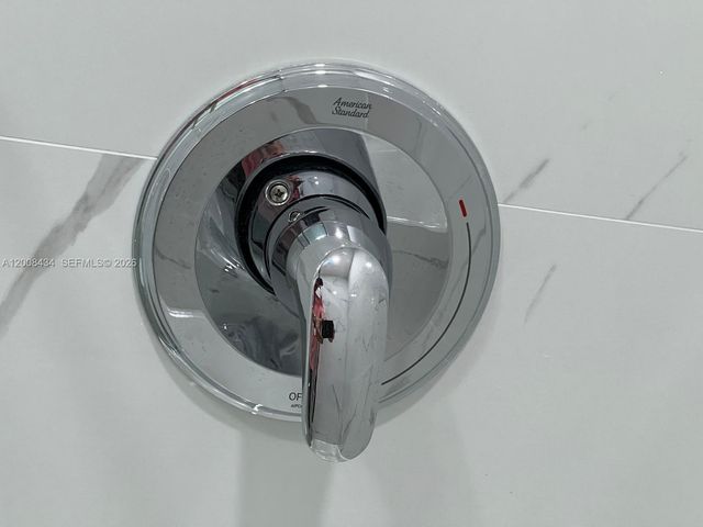 500 Bayview Dr 1120, Sunny Isles Beach, FL 33160