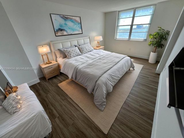 500 Bayview Dr 1120, Sunny Isles Beach, FL 33160