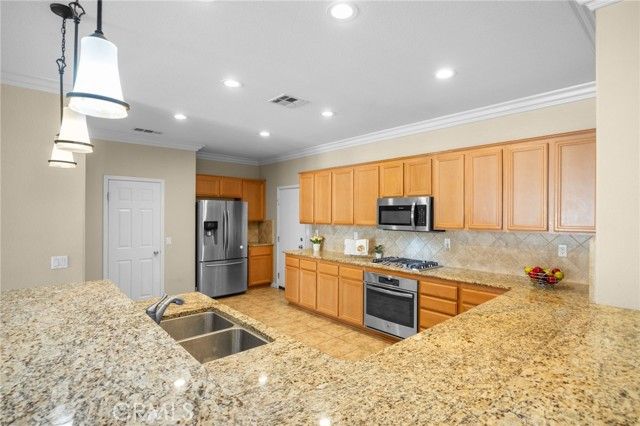 1464 Petunia Court, Beaumont, CA 92223