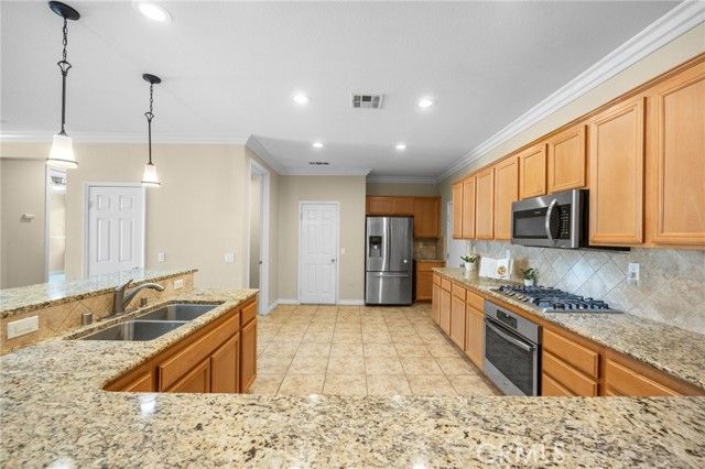 1464 Petunia Court, Beaumont, CA 92223