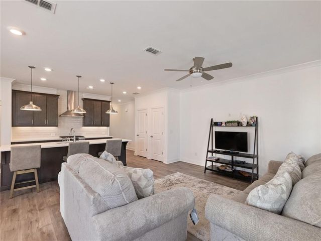 5111 Riden Way, Buford, GA 30518