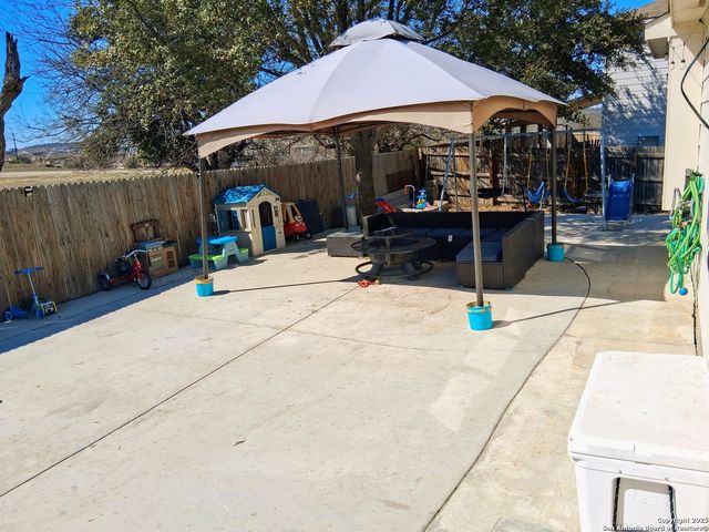 15815 Hastings Park, Selma, TX 78154